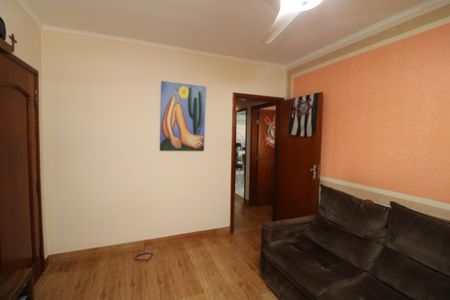 Sala de casa à venda com 2 quartos, 132m² em Jardim Mimar, São Paulo