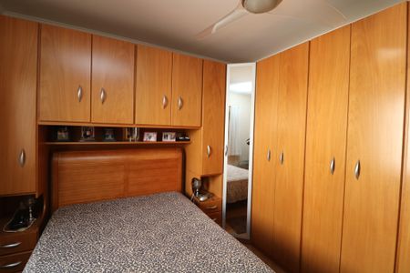 Quarto de casa à venda com 2 quartos, 132m² em Jardim Mimar, São Paulo