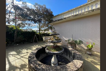 Casa para alugar com 890m², 2 quartos e NaN vagasÁrea comum