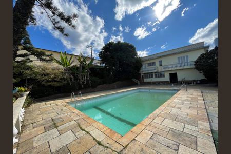 Casa para alugar com 890m², 2 quartos e NaN vagasÁrea comum