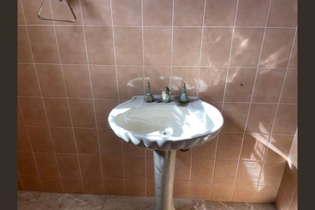 Casa para alugar com 890m², 2 quartos e NaN vagasBanheiro de Serviço