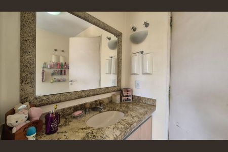 Apartamento para alugar com 192m², 4 quartos e 2 vagas Apartamento para alugar com 192m², 4 quartos e 2 vagasBanheiro Social