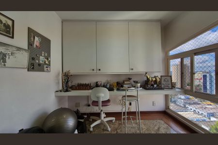 Apartamento para alugar com 192m², 4 quartos e 2 vagas Apartamento para alugar com 192m², 4 quartos e 2 vagasQuarto 1