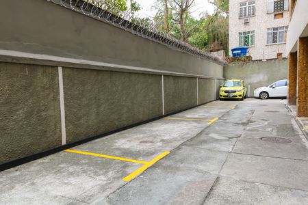 Apartamento à venda com 78m², 2 quartos e 1 vaga Apartamento à venda com 78m², 2 quartos e 1 vagaGaragem