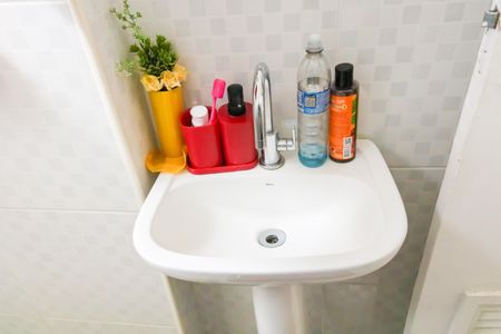 Apartamento à venda com 78m², 2 quartos e 1 vaga Apartamento à venda com 78m², 2 quartos e 1 vagaBanheiro