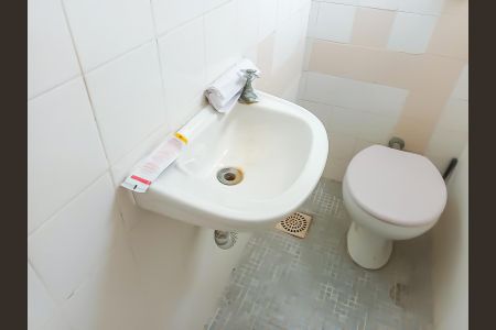 Apartamento à venda com 78m², 2 quartos e 1 vaga Apartamento à venda com 78m², 2 quartos e 1 vagaBanheiro de Serviço