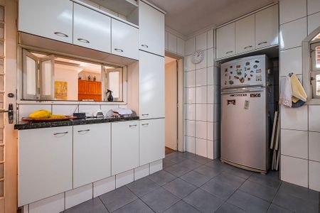 Casa à venda com 250m², 3 quartos e 3 vagasCozinha
