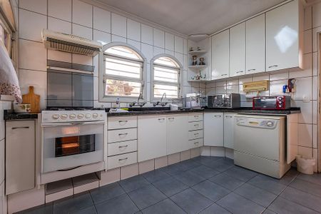 Casa à venda com 250m², 3 quartos e 3 vagasCozinha