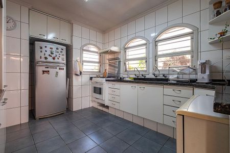 Casa à venda com 250m², 3 quartos e 3 vagasCozinha