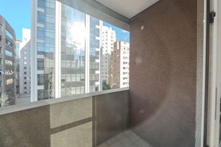 Sacada de apartamento à venda com 1 quarto, 28m² em Consolação, São Paulo