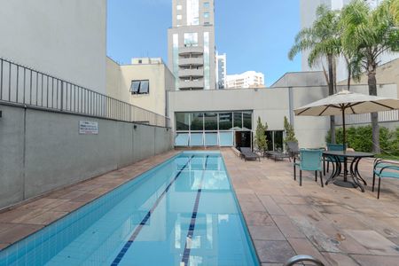 Apartamento à venda com 28m², 1 quarto e 1 vagaÁrea comum - Piscina