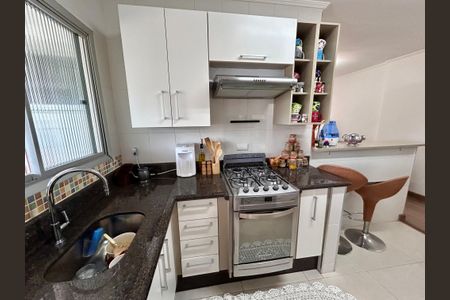 Apartamento à venda com 75m², 2 quartos e 1 vaga Apartamento à venda com 75m², 2 quartos e 1 vagaCozinha