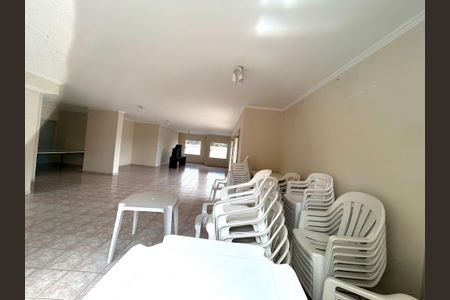 Apartamento à venda com 75m², 2 quartos e 1 vaga Apartamento à venda com 75m², 2 quartos e 1 vagaÁrea comum - Salão de festas