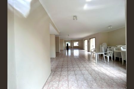 Apartamento à venda com 75m², 2 quartos e 1 vaga Apartamento à venda com 75m², 2 quartos e 1 vagaÁrea comum - Salão de festas
