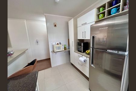 Apartamento à venda com 75m², 2 quartos e 1 vaga Apartamento à venda com 75m², 2 quartos e 1 vagaCozinha