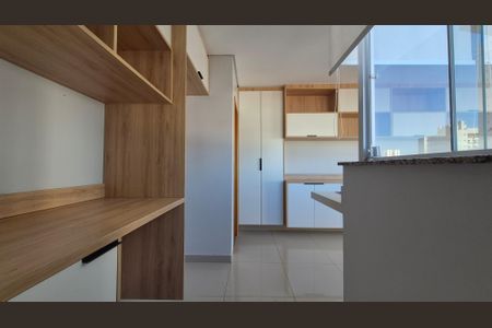 Apartamento à venda com 80m², 2 quartos e 1 vagaÁrea de Serviço