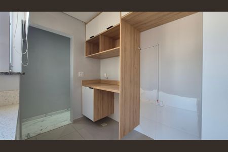 Apartamento à venda com 80m², 2 quartos e 1 vagaÁrea de Serviço