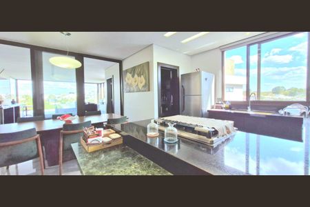 Casa de condomínio para alugar com 363m², 5 quartos e 5 vagasCozinha