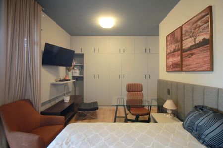 Casa à venda com 360m², 3 quartos e 3 vagasSuíte 2