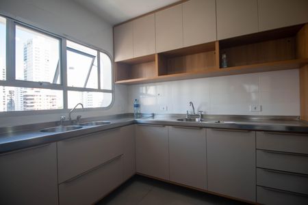 Apartamento para alugar com 180m², 4 quartos e 3 vagas Apartamento para alugar com 180m², 4 quartos e 3 vagasCozinha