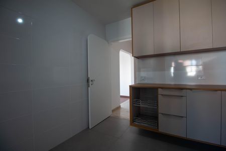 Apartamento para alugar com 180m², 4 quartos e 3 vagas Apartamento para alugar com 180m², 4 quartos e 3 vagasCozinha