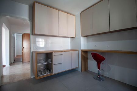 Apartamento para alugar com 180m², 4 quartos e 3 vagas Apartamento para alugar com 180m², 4 quartos e 3 vagasCozinha