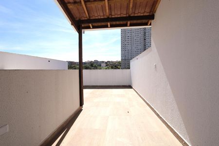 Apartamento à venda com 80m², 2 quartos e 1 vaga Apartamento à venda com 80m², 2 quartos e 1 vagaCobertura