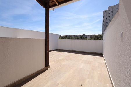 Apartamento à venda com 80m², 2 quartos e 1 vaga Apartamento à venda com 80m², 2 quartos e 1 vagaCobertura