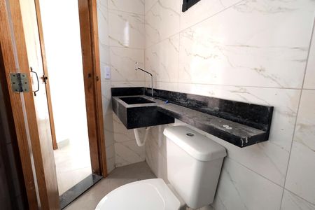 Apartamento à venda com 80m², 2 quartos e 1 vaga Apartamento à venda com 80m², 2 quartos e 1 vagaBanheiro Social