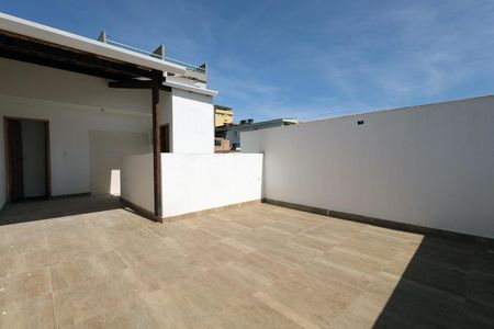 Apartamento à venda com 80m², 2 quartos e 1 vaga Apartamento à venda com 80m², 2 quartos e 1 vagaCobertura