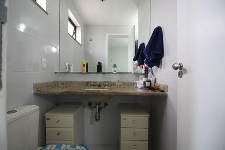 Apartamento para alugar com 156m², 3 quartos e 2 vagasBanheiro da Suíte