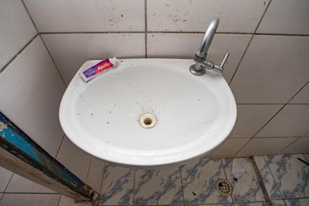 Casa à venda com 160m², 3 quartos e 2 vagasCasa 2 - banheiro 