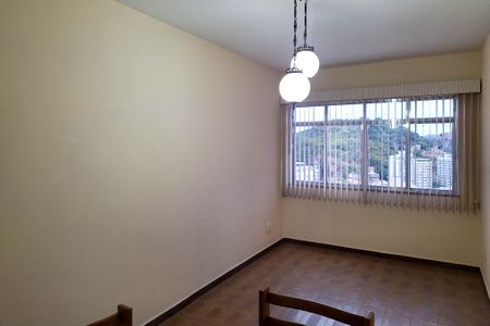 Sala de apartamento para alugar com 2 quartos, 70m² em Centro, Niterói