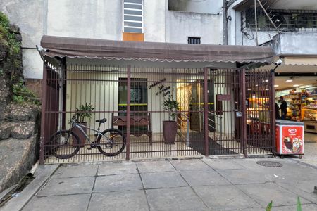 Apartamento para alugar com 70m², 2 quartos e 1 vagaFachada