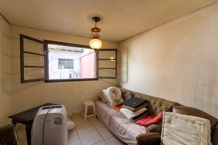 Casa à venda com 360m², 5 quartos e 3 vagas Casa à venda com 360m², 5 quartos e 3 vagasEdícula - Suíte 1