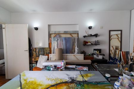 Casa à venda com 360m², 5 quartos e 3 vagas Casa à venda com 360m², 5 quartos e 3 vagasQuarto 1