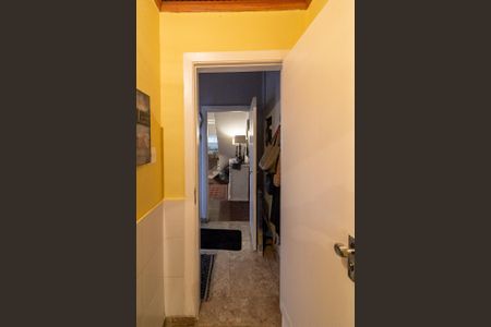 Casa à venda com 360m², 5 quartos e 3 vagas Casa à venda com 360m², 5 quartos e 3 vagasLavabo