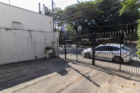Casa à venda com 360m², 5 quartos e 3 vagas Casa à venda com 360m², 5 quartos e 3 vagasGaragem