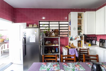 Casa à venda com 360m², 5 quartos e 3 vagas Casa à venda com 360m², 5 quartos e 3 vagasCozinha