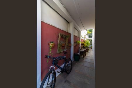 Casa à venda com 360m², 5 quartos e 3 vagas Casa à venda com 360m², 5 quartos e 3 vagasQuintal