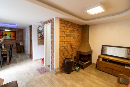 Sala de casa de condomínio para alugar com 3 quartos, 80m² em Ipanema, Porto Alegre