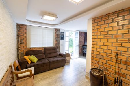 Sala de casa de condomínio para alugar com 3 quartos, 80m² em Ipanema, Porto Alegre