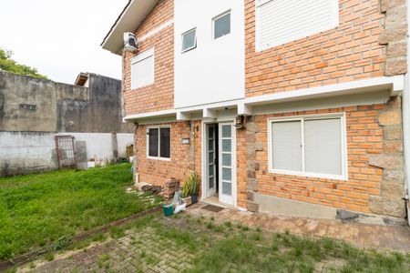 Casa de condomínio para alugar com 80m², 3 quartos e 4 vagas Casa de condomínio para alugar com 80m², 3 quartos e 4 vagasFachada