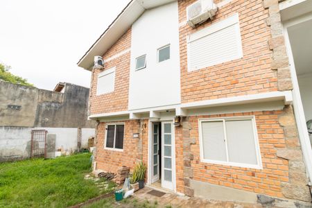 Casa de condomínio para alugar com 80m², 3 quartos e 4 vagas Casa de condomínio para alugar com 80m², 3 quartos e 4 vagasFachada