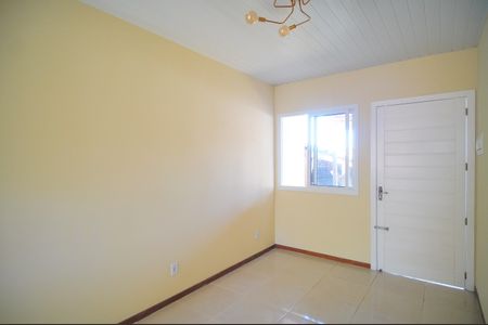Casa à venda com 54m², 2 quartos e 1 vagaSala
