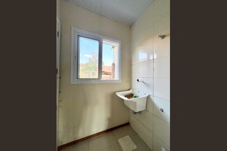 Casa à venda com 54m², 2 quartos e 1 vaga Casa à venda com 54m², 2 quartos e 1 vagaÁrea de Serviço