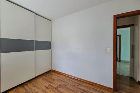 Apartamento à venda com 120m², 3 quartos e 2 vagasQuarto 2