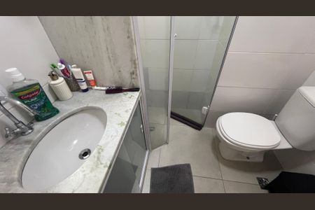 Apartamento à venda com 55m², 2 quartos e sem vagaBanheiro