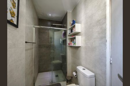 Apartamento à venda com 69m², 2 quartos e 1 vaga Apartamento à venda com 69m², 2 quartos e 1 vagaBanheiro da Suíte