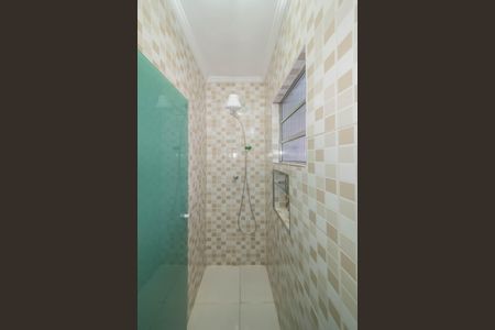 Casa à venda com 108m², 3 quartos e 2 vagasBanheiro